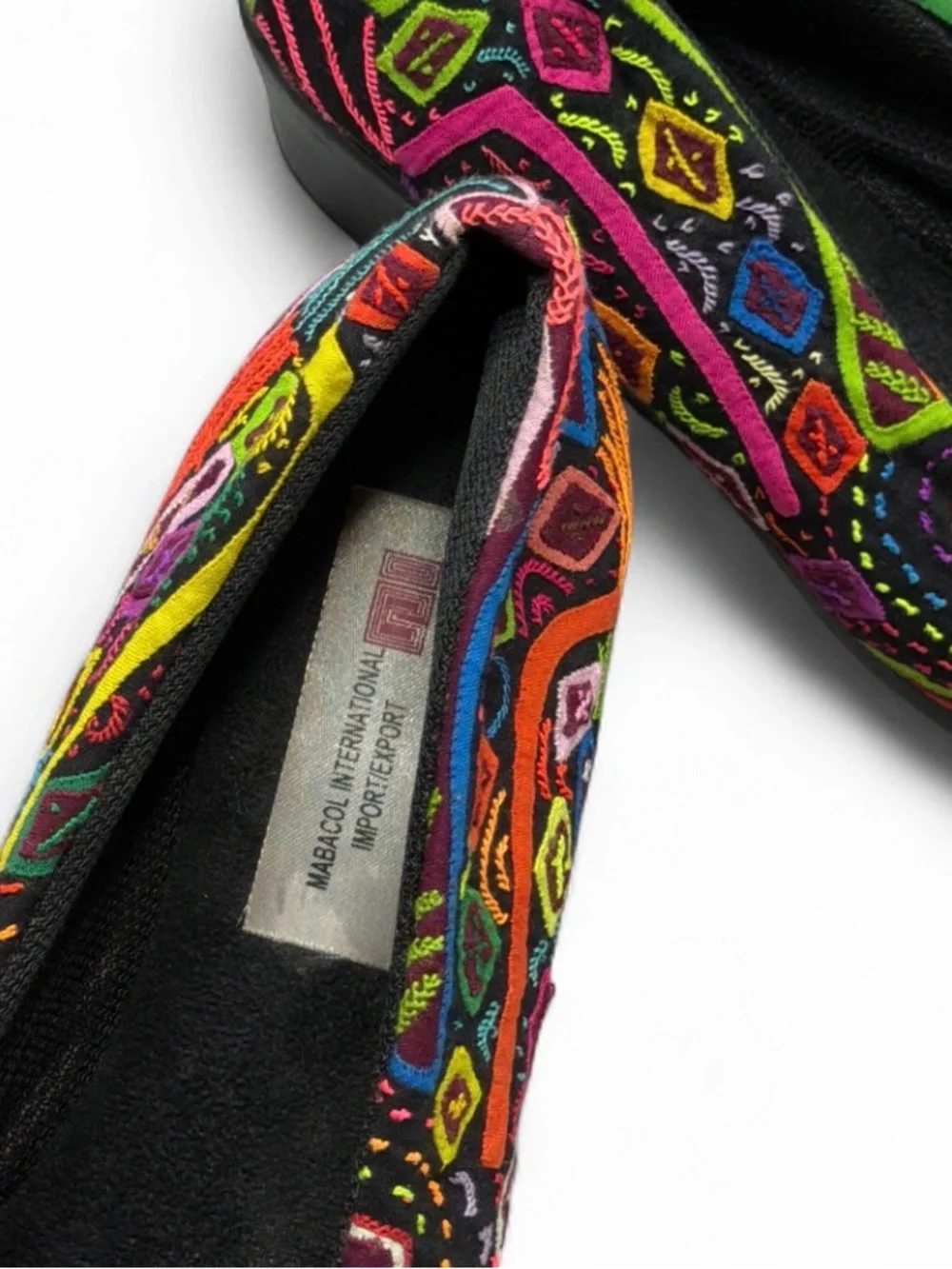 Mabacol International Embroidered Low Wedge Shoes Vibrant Boho Women’s 7.5 / 8